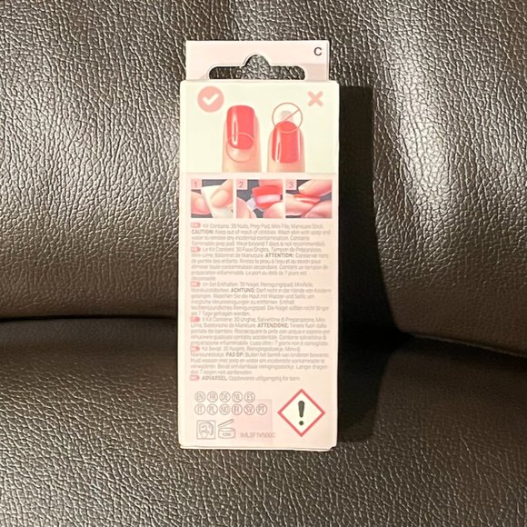 NWT LoveShackFancy x imPRESS Limited Edition SHORT Press-On Nails, Floral - Picture 4 of 5